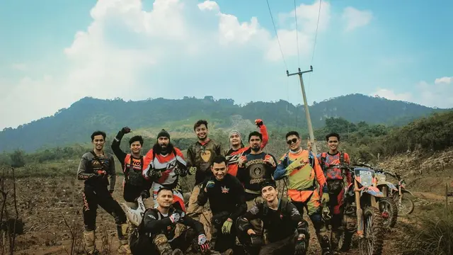 8 Potret Judika Pertama Kali Ikut Main Motor Trail, Jadi Pengalaman Seru