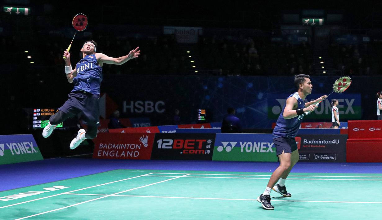 Fajar Alfian/Muhammad Rian Ardianto saat menghadapi wakil Korea Selatan, Kang Min-hyuk/Seo Seung-jae pada babak pertama All England 2023, Rabu (15/3/2023). Di babak semifinal All England 2023, Fajar Alfian/Muhammad Rian Ardianto akan menghadapi pasangan asal China, He Ji Ting/Zhou Hao Dong. (Dok. PBSI)
