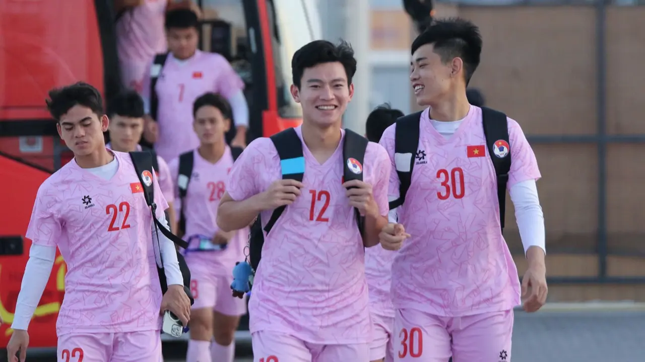 Latihan Timnas Vietnam jelang laga melawan Timnas Indonesia di Piala Asia 2023.