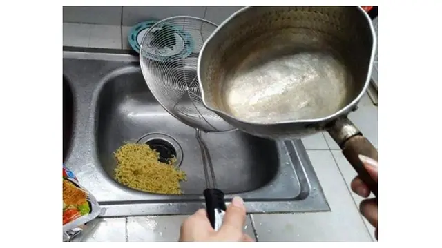 8 Momen Apes Netizen saat Akan Makan Ini Bikin Elus Dada