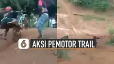 Ketika pemotor sudah sampai di puncak tanjakan ia kehilangan keseimbangan yang membuat ia jatuh dari motor.