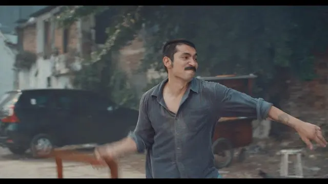 7 Gaya Abimana Aryasatya Saat Perankan Alex Dalam Serigala Terakhir Series