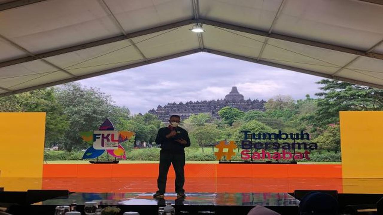 Direktur Utama Adira Finance, Hafid Hadeli dalam Press Conference Gebyar Adira Kreasi, Jumat (12/11/2021). (Foto: Liputan6.com/Pipit I.R)