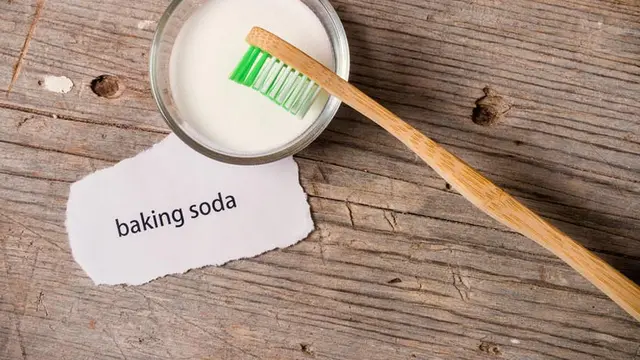 Memutihkan Gigi dengan Soda Kue, Aman atau Tidak?
