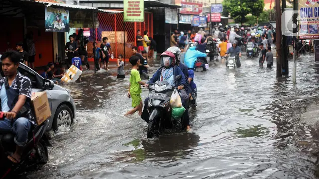 alur Penghubung Tangerang-Jakarta Terendam Banjir