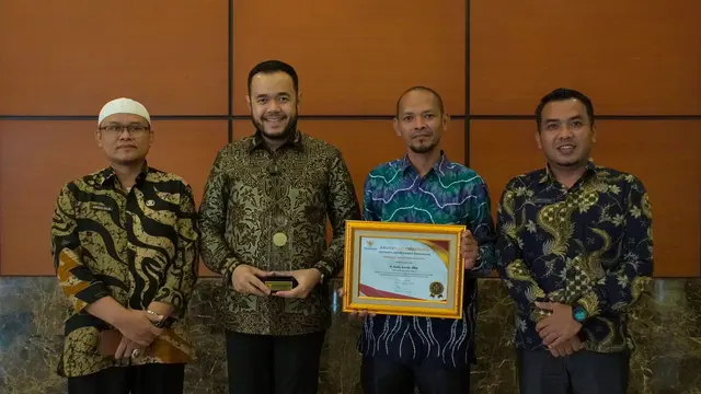 Wali Kota Padang Panjang.