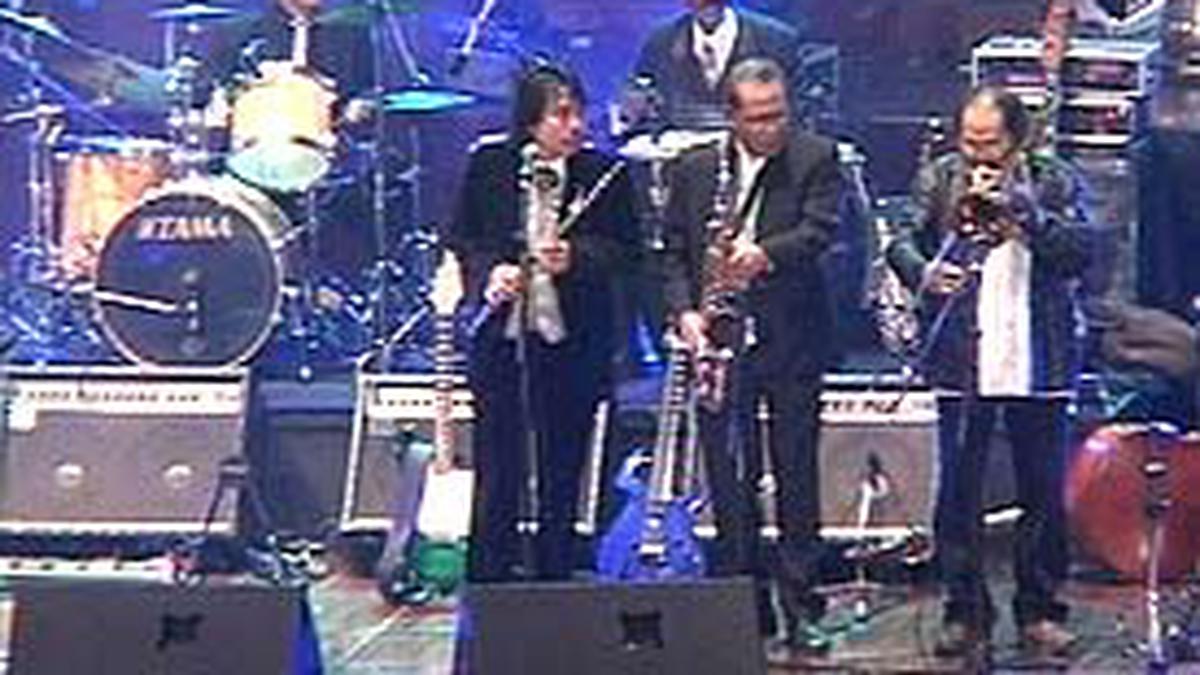 Konser Jazz Mengenang Perry Pattiselanno