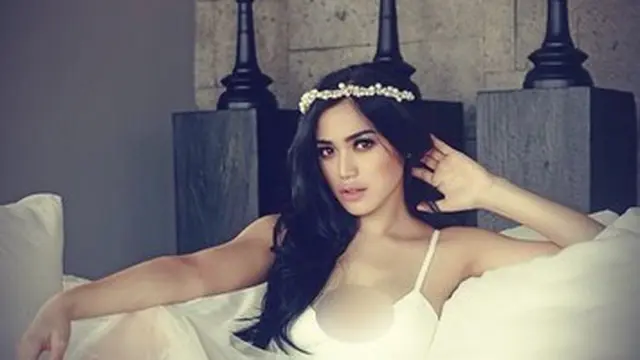 4 Gaun Cantik Jessica Iskandar
