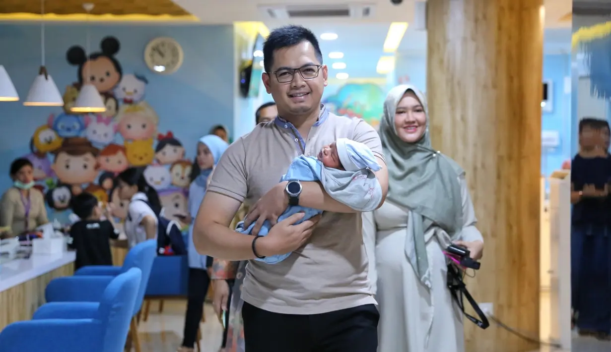 Tommy Kurniawan dan Lisya Nurrahmi
