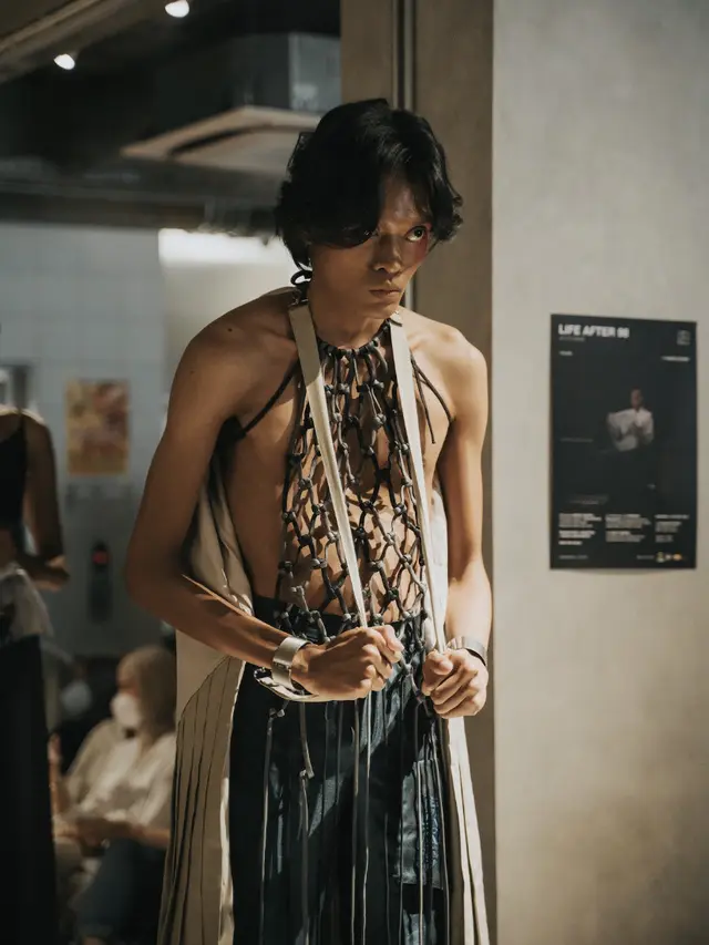 Tragedi 1998 Jadi Inspirasi Koleksi Pakaian  Nichol Elenna