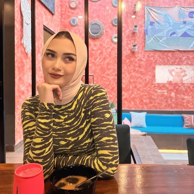 Potret Beby Istri Onad saat Pakai Hijab Ini Banjir Pujian (credit: instagram/bebyleonardo)