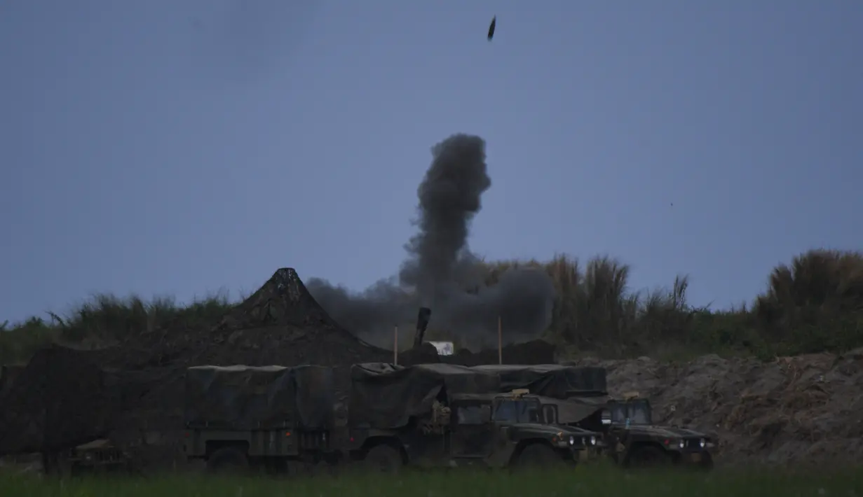 <p>ini merupakan latihan terakhir dari latihan militer terbesar sekutu. (AFP/TED ALJIBE)</p>