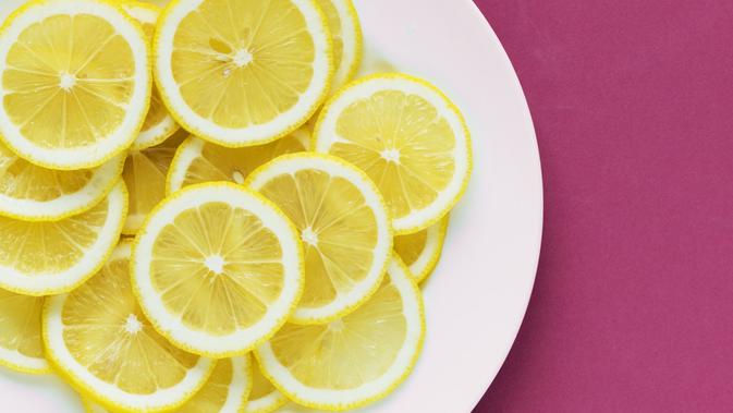 3 Khasiat Lemon Untuk Wajah Mau Cantik Tidak Perlu Mahal Beauty Fimela Com