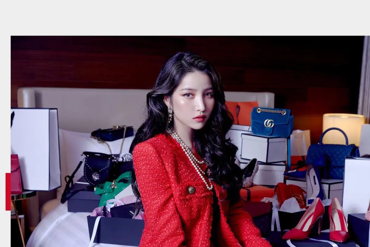 Sowon GFriend. (Source Music via Instagram/ gfriendofficial)
