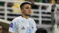 Ezequiel Vidal ketika PSIM Yogyakarta melawan Persebaya Surabaya&nbsp;pada BRI Super League 2025/2026 di Stadion Gelora Bung Tomo, Surabaya,&nbsp;Jumat (8/8/2025). (Bola.com/Abdul Aziz)&nbsp;