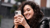 Zodiak yang Sering Tidak Nyambung Saat Chatting copyright/freepik/frimufilms