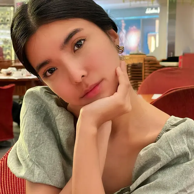 Jadi Pengisi Lagu Disney, Ini 7 Potret Terbaru Chilla Kiana yang Menawan
