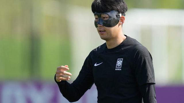 Timnas Korea Selatan Son Heung-Min di Piala Dunia 2022. (c) AP Photo/Lee Jin-man