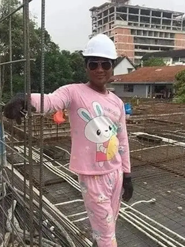 6 Outfit Nyeleneh Warna Pink Ini Enggak Habis Pikir, Anti-Mainstream