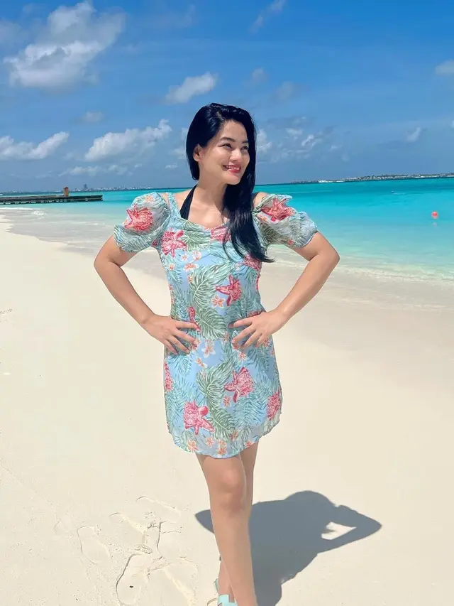 Bak Bulan Madu, Ini 7 Momen Titi Kamal dan Christian Sugiono Liburan di Maldive