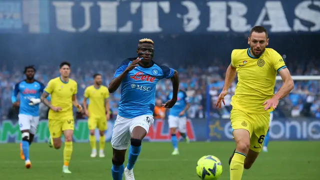 Duel sengit Napoli vs Inter Milan di Liga Italia