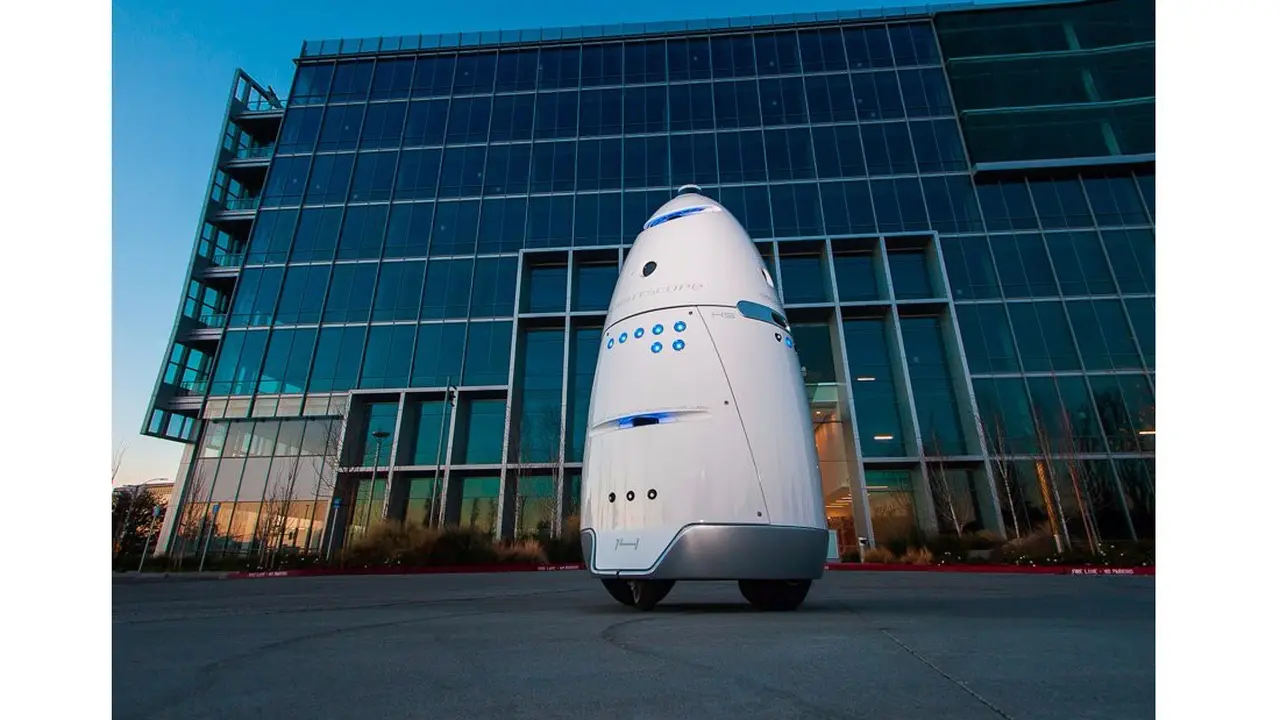 Robot keamanan