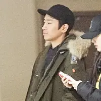 Agensi membenarkan bahwa Na Hye Mi dan Eric Shinwa pacaran. (Foto: Dispatch)