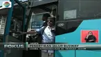 Penumpang Transjakarta protes karena perjalanannya terganggu razia di jalur busway.