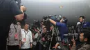 Cawapres Jusuf Kalla tampak mengikuti Jokowi untuk mengambil nomor urut untuk bertarung dalam pemilihan pemimpin bangsa yang akan digelar 9 Juni nanti (Liputan6.com/Herman Zakharia)