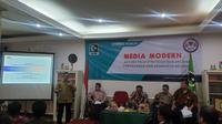 Sekjen Asosiasi Televisi Swasta Indonesia (ATVSI) Gilang Iskandar dalam diskusi di kantor Majelis Nasional KAHMI, Jakarta Selatan, Jumat (13/12/2019).
