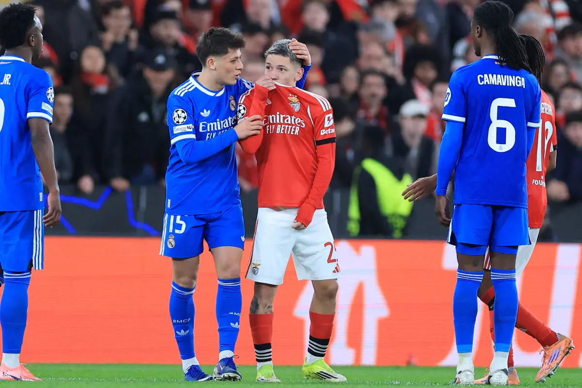 Foto: Deretan Drama di Laga Panas Benfica Vs Real Madrid di Play Off Liga Champions 2025/2026
