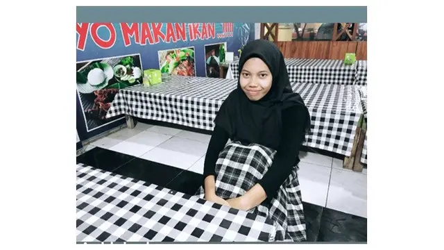 8 Momen Orang Enggak Sengaja Ketemu 'Kembarannya' Ini Bikin Senyum Geli