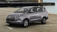 Toyota Kijang Innova terbaru.