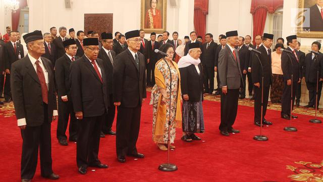 Jokowi  Lantik Dewan Pengarah dan Kepala UKP Pembinaan Ideologi Pancasila