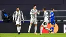 Penyerang Juventus, Federico Chiesa, melakukan selebrasi usai mencetak gol ke gawang Dynamo Kiev pada laga Liga Champions di Stadion Allianz, Kamis (3/12/2020). Juventus menang dengan skor 3-0. (Marco Alpozzi/LaPresse via AP)