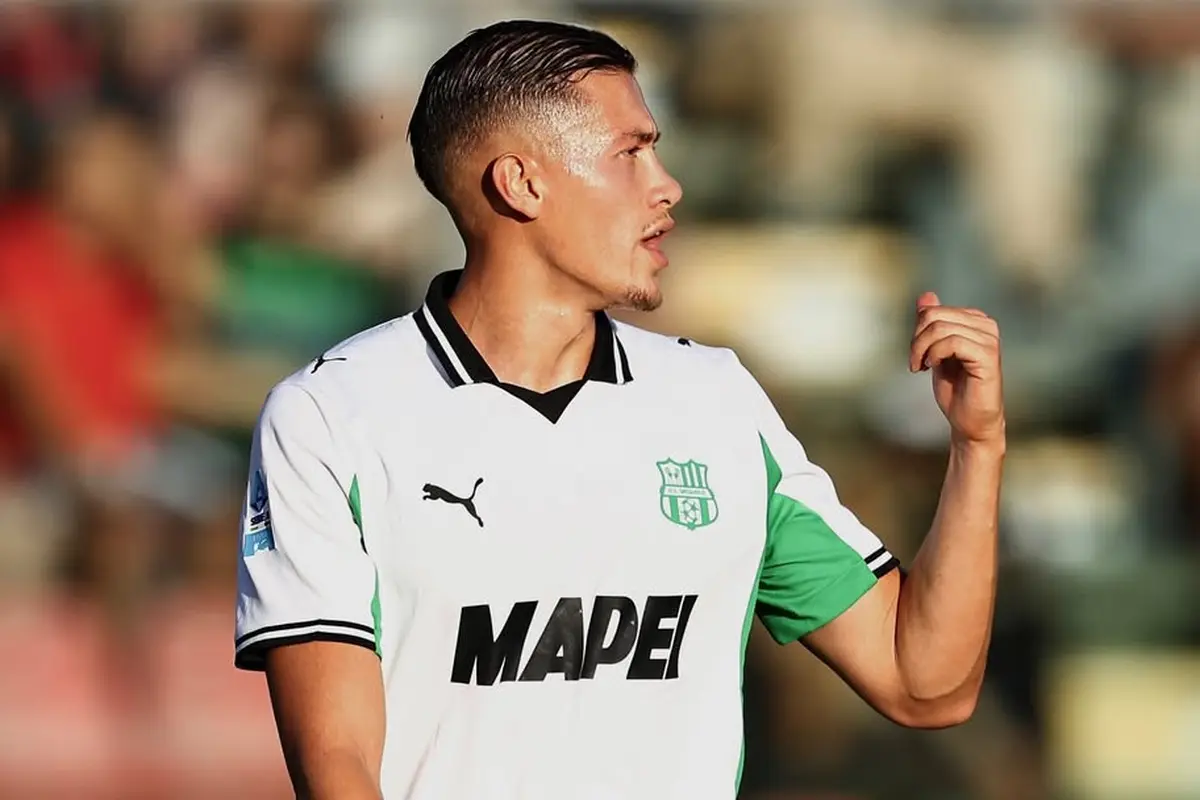 Jay Idzes - Cremonese Vs Sassuolo di Serie A 2025/2026