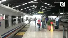 Jelang liburan Natal dan Tahun Baru 2018 sebanyak 860.000 tiket kereta api reguler telah habis terjual.