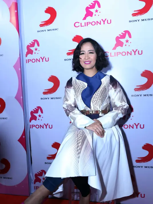 Astrid saat di kawasan SCBD, Jakarta Selatan, Kamis (21/1/2016). (Nurwahyunan/Bintang.com)