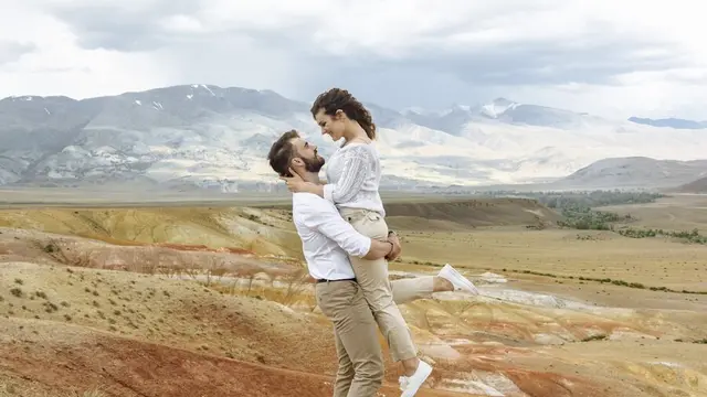 Ilustrasi cinta yang terus tumbuh/freepik.com/contributor29639600