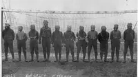 Masker gas pada Perang Dunia I, salah satu fungsinya adalah meminimalisir efek senjata kimia gas klorin. (Agence Rol / Wikimedia / Public Domain)