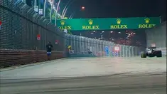 Insiden itu menyebabkan dua bendera kuning dikibarkan agar semua pembalap lebih waspada.