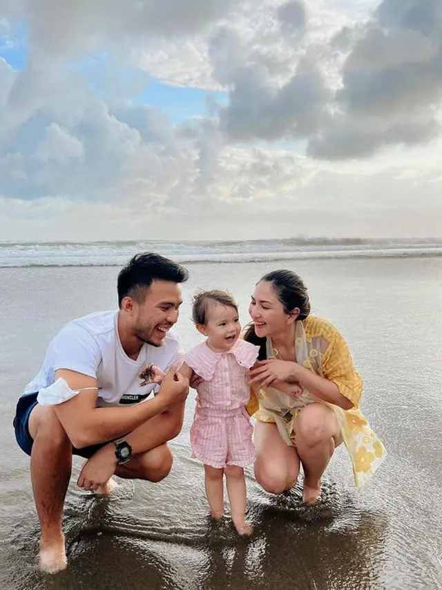 Momen Haru Bahagia Asmirandah Lihat Jessica Mila Menikah
