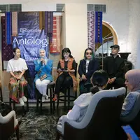 Potret Citra Tenun Indonesia bersama BRI Prioritas dalam menghadirkan peragaan busana ANTOLOGI. Credit: Citra Tenun Indonesia.