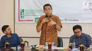 Founder KAHMIPreneur, Kamrussamad menjadi pembicara dalam Tadarus Ekonomi bertajuk Iklim Bisnis dan Stabilitas Harga Pasar, Jakarta, Minggu (7/6/2019). Tadarus Ekonomi membahas prospek ekonomi Indonesia pasca Pemilu 2019 yang dapat memberikan kepastian ekspektasi pasar. (Liputan6.com/Fery Pradolo)