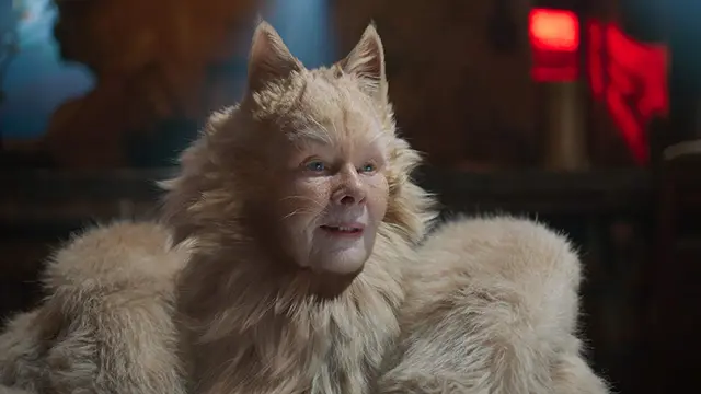 Judi Dench sebagai Old Deuteronomy. (Foto: Dok. IMDb/ Universal Pictures)