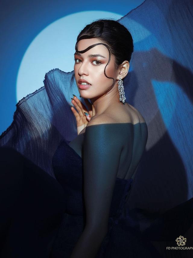 Gaya Pemotretan Susan Sameh Bertema Queen of The Moon, Tampil Elegan. (Sumber: Instagram/fdphotography90)