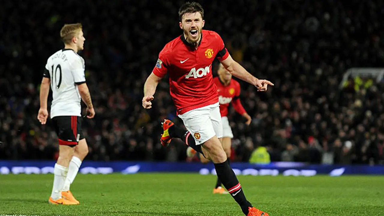 Carrick Senang Bantu Krisis Bek di Manchester United