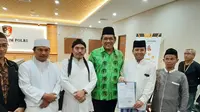 Rabithah BABAD Kesultanan Banten melaporkan Ja'far Shodiq bin Sholeh Alattas atas isi ceramah yang diduga menghina Wapres Ma'ruf Amin, Kamis (5/12/2019). (Liputan6.com/ Ady Anugrahadi)