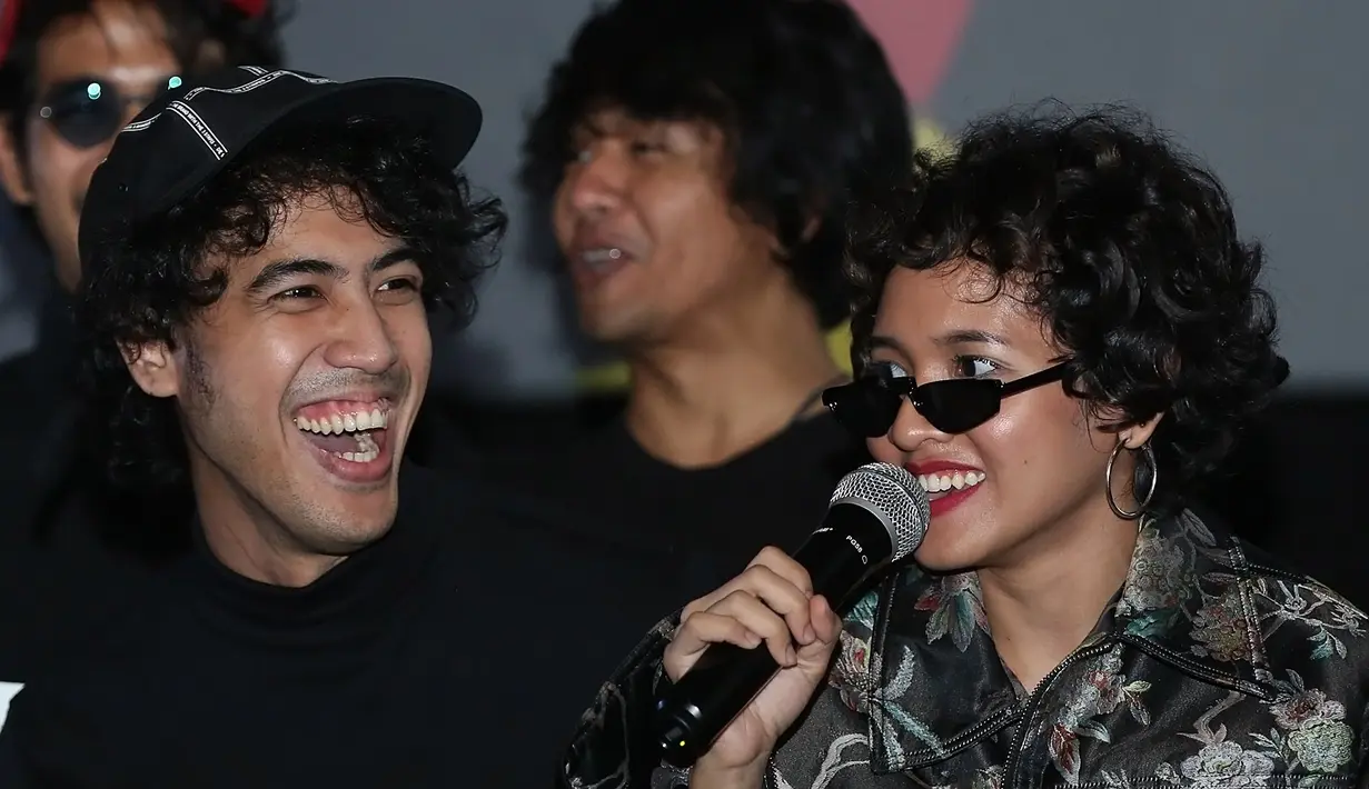 Nidji Electronic Version (NEV), merupakan konsep baru yang telah dideklarasikan ini siap bertransformasi di dunia musik tanah air. Mereka siap betransformasi dan memberikan warna baru. (Bambang E.Ros/Bintang.com)