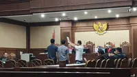 Blak-blakan Pegawai Bea Cukai di Sidang, Pakai Uang Pribadi hingga Paylater untuk Dinas